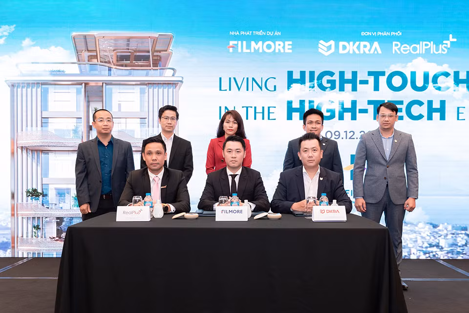 DKRA Vietnam phân phối chiến lược căn hộ siêu sang The Filmore Da Nang -0