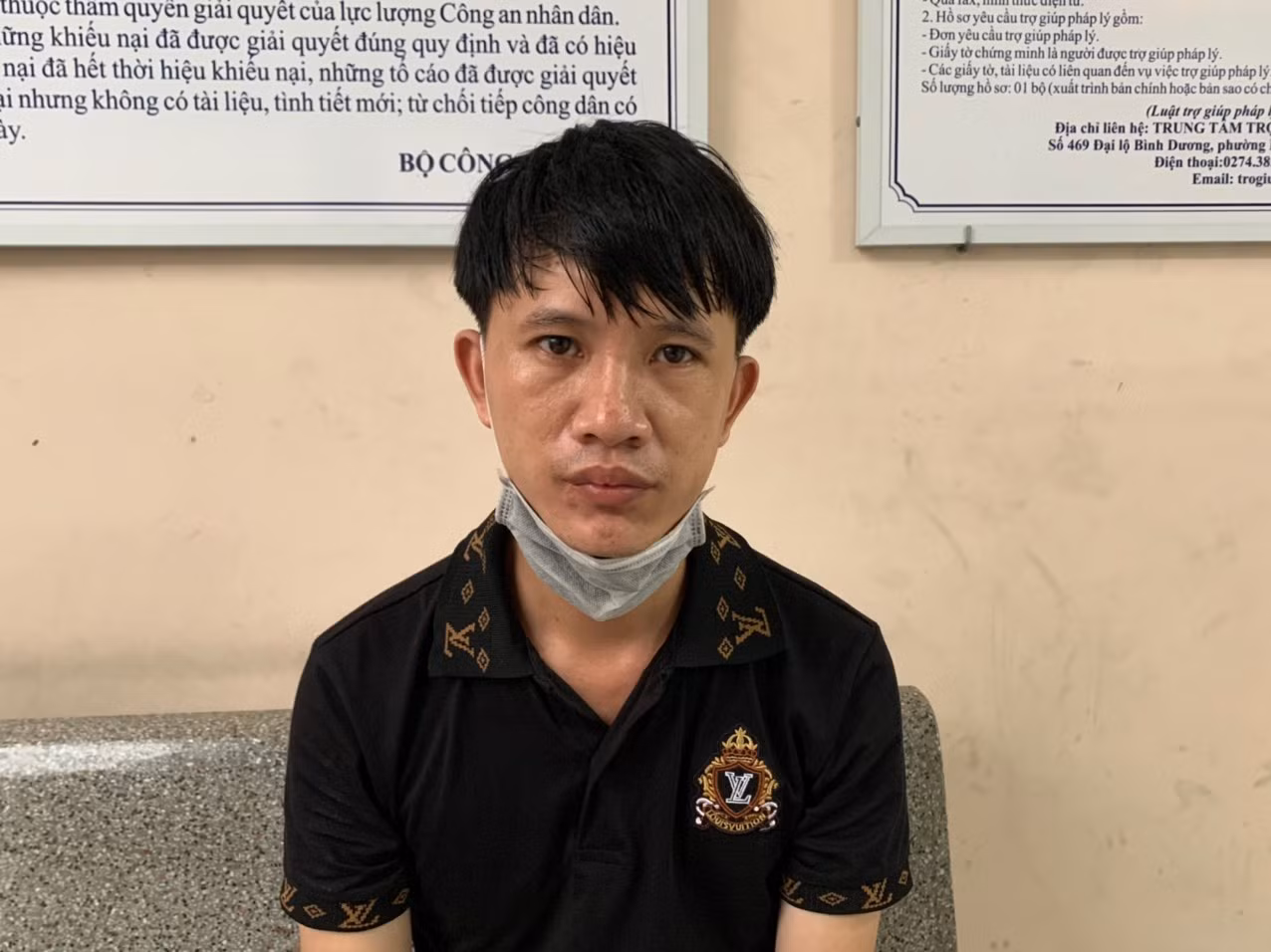 Mua ma túy không có, đâm chết bảo vệ quán bar -0