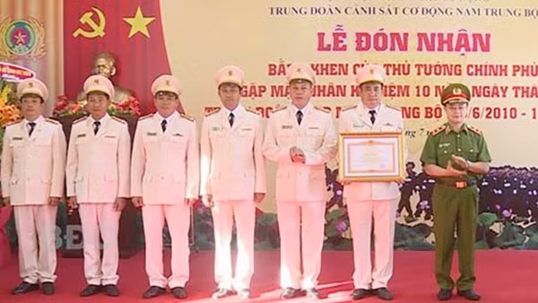 Phát huy vai trò nòng cốt, tuyến đầu, tăng cường hỗ trợ các địa phương phòng, chống dịch và bảo đảm ANTT ảnh 2