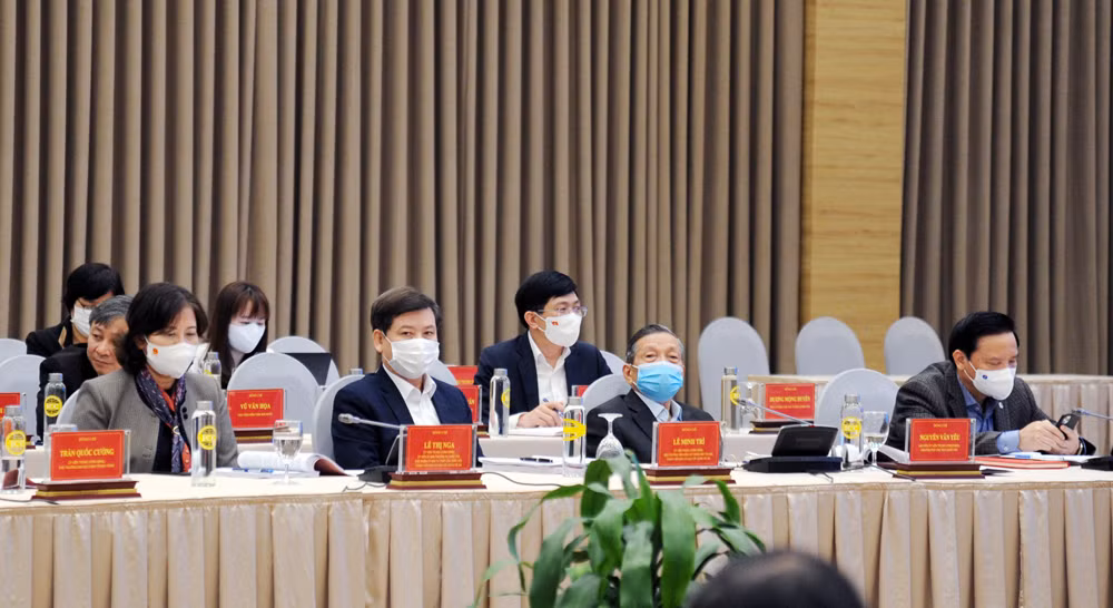 Xây dựng chủ nghĩa xã hội, đưa đất nước vươn tới tự do, hạnh phúc, tiến bộ -0