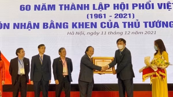 Hà Nội thêm 731 ca nhiễm COVID-19, quận Đống Đa nhiều nhất với 215 F0 ảnh 2