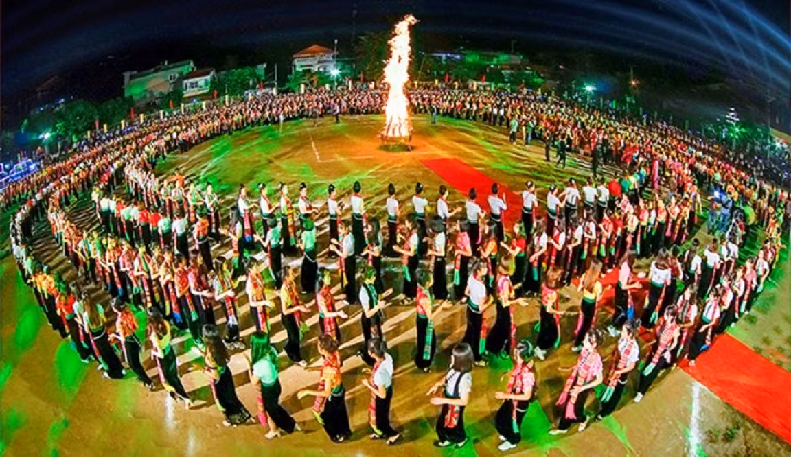 Chiều 15/12, UNESCO xem xét hồ sơ Nghệ thuật Xoè Thái của Việt Nam -0
