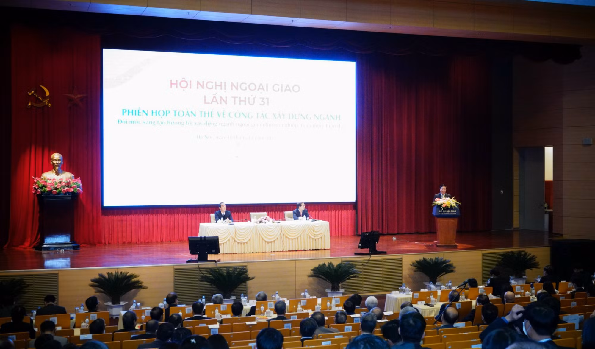 Xây dựng nền ngoại giao toàn diện, hiện đại trên cơ sở tư tưởng ngoại giao Hồ Chí Minh -0