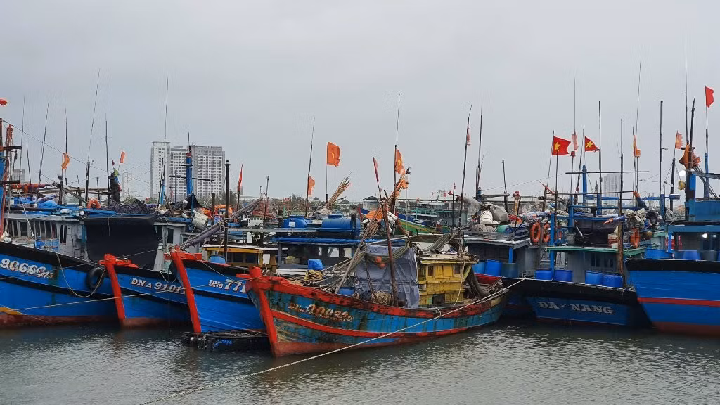 Miền Trung khẩn trương ứng phó bão số 9 -0