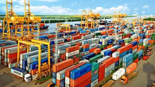 Bàn cách khôi phục ngành logistics - “mạch máu" của nền kinh tế