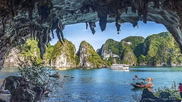 Du lịch Huế hồi sinh với tour an toàn ảnh 3