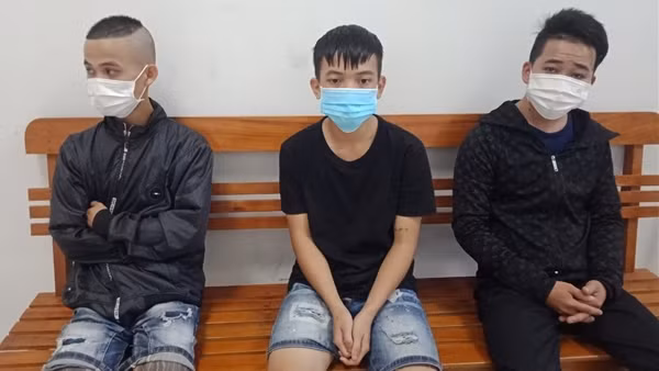 Không được gặp con, chàng rể chém bố vợ tử vong