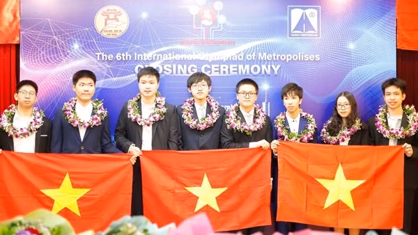 Học sinh Hà Nội đạt thành tích xuất sắc tại cuộc thi Olympic quốc tế dành cho các thành phố lớn