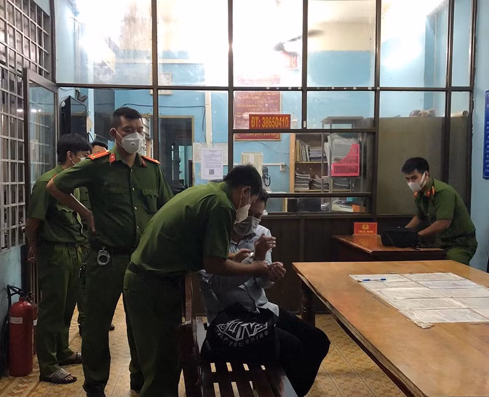 Bộ mặt của kẻ cho vay “nóng” biến người tình thành con nợ -0