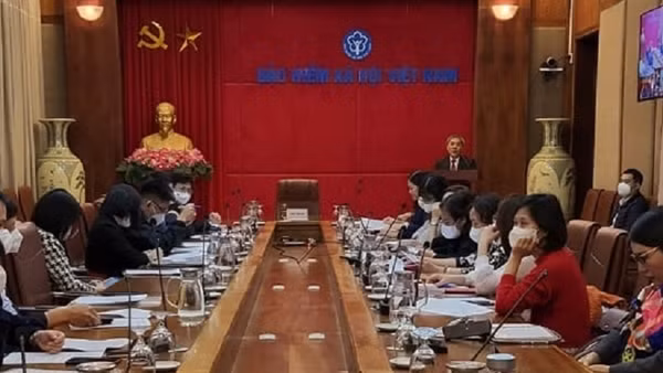 Công tác thí điểm đấu thầu thuốc tập trung quốc gia lựa chọn đầy đủ thuốc phục vụ khám chữa bệnh