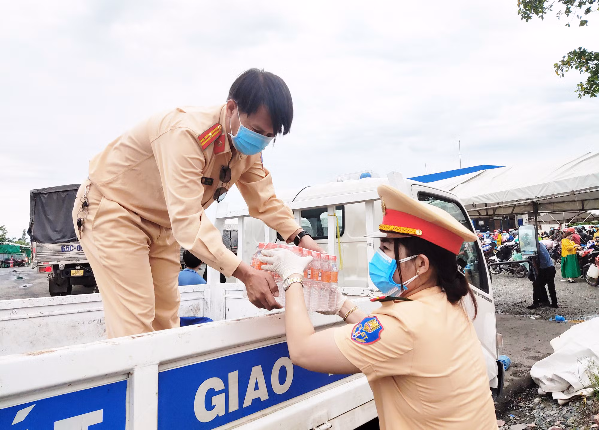 Xứng đáng là lá chắn bình yên trong phòng, chống dịch, bảo đảm ANTT nơi cực Nam Tổ quốc -0
