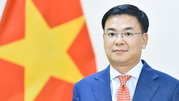 Xây dựng đội ngũ cán bộ Ngoại giao trung thành tuyệt đối với lý tưởng của Đảng, với lợi ích của dân tộc ảnh 3