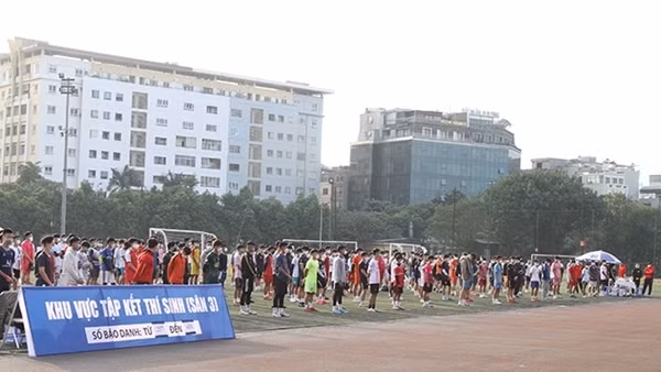 Lê Minh Bình lần đầu "nổ súng" tại Cup Hoa Lư 2022 ảnh 3