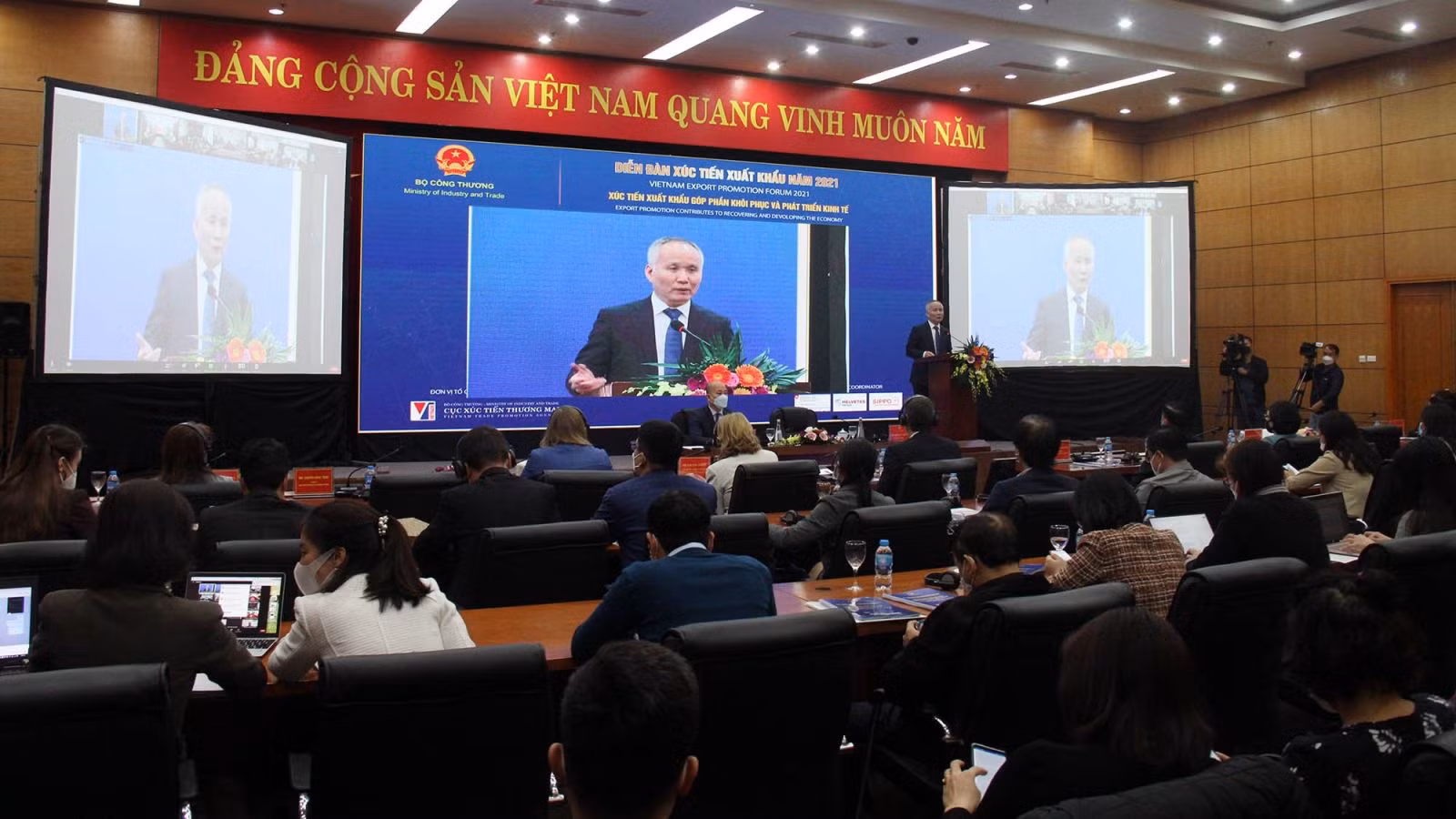 Bàn giải pháp xúc tiến xuất khẩu giai đoạn hậu COVID-19 -0