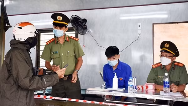 Gặp mặt 25 năm tái lập tỉnh Quảng Nam ảnh 4