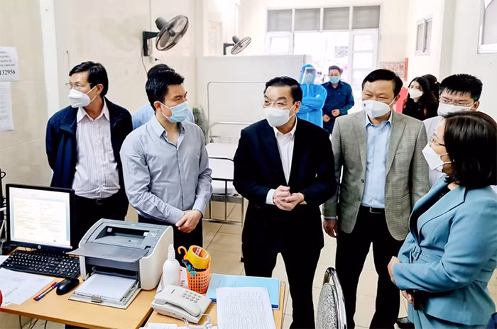 Cần có mức hỗ trợ cao hơn để động viên những người tình nguyện chống dịch -0