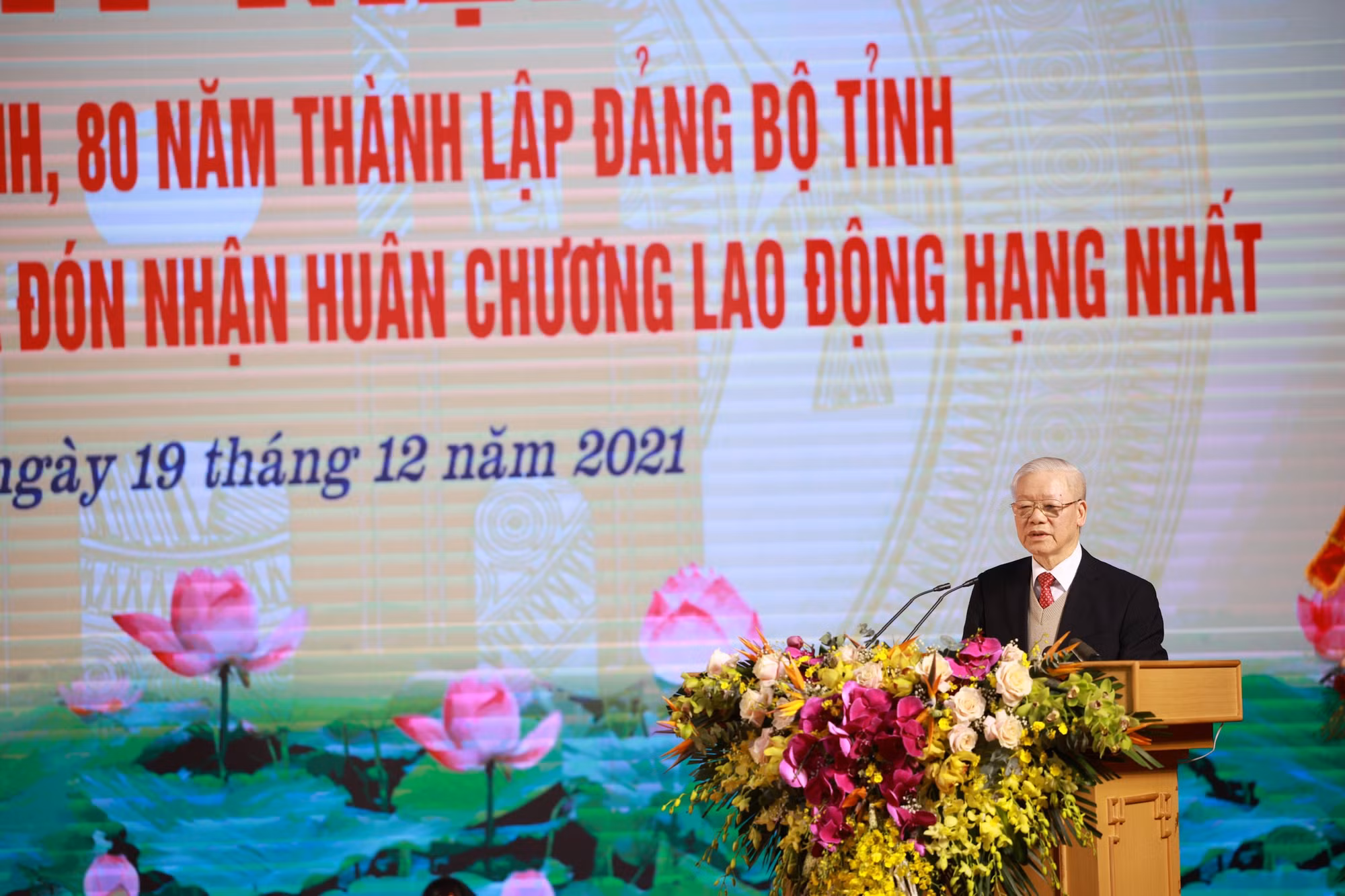 Tổng Bí thư Nguyễn Phú Trọng dự Lễ kỷ niệm 190 năm thành lập tỉnh Hưng Yên và đón nhận Huân chương Lao động hạng Nhất -0