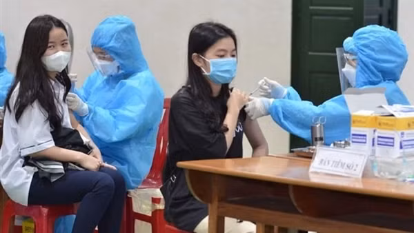 750 can, phạm nhân trong Trại tạm giam Công an Sơn La tiêm vaccine phòng COVID-19 ảnh 11