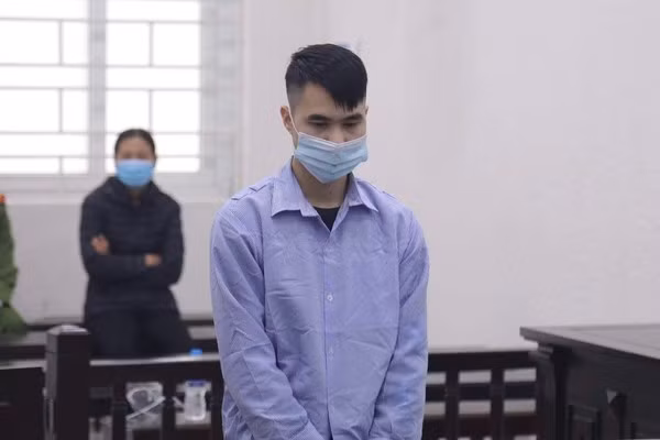“Trùm” livestream các cô gái khoả thân để thu tiền lĩnh 7 năm tù -0