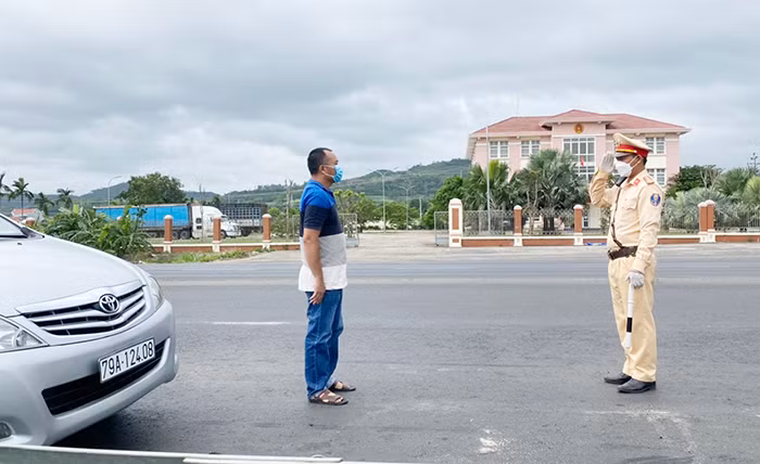Công an Phú Yên góp phần khống chế và kiểm soát dịch COVID-19 -0