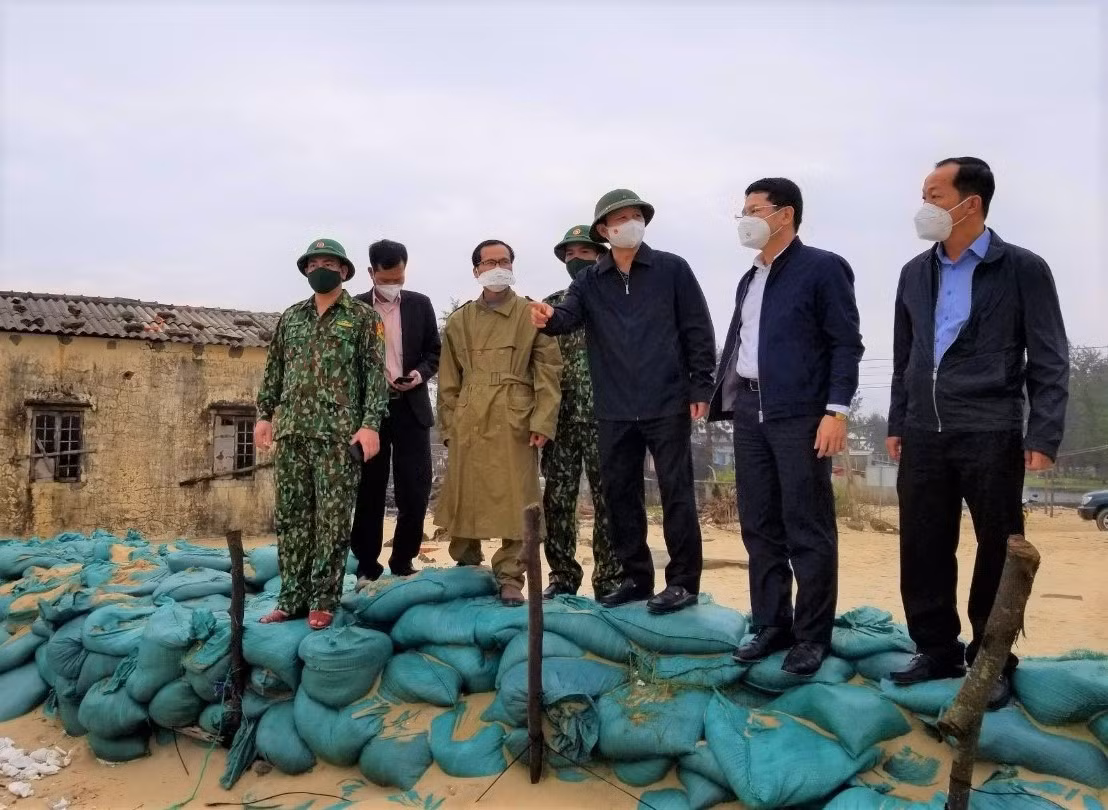 Miền Trung khẩn trương ứng phó bão số 9 -0