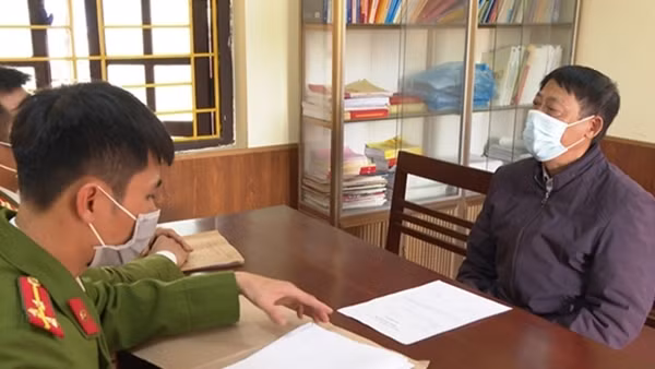 Làm giả hồ sơ chính sách, lừa người khuyết tật