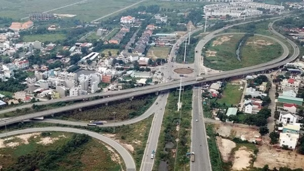 Thủ tướng chủ trì họp thúc đẩy dự án đường vành đai ở Hà Nội, TP.HCM ảnh 2