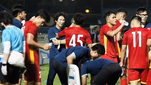 U23 Việt Nam "đánh rơi" chiến thắng trong trận ra quân ảnh 6