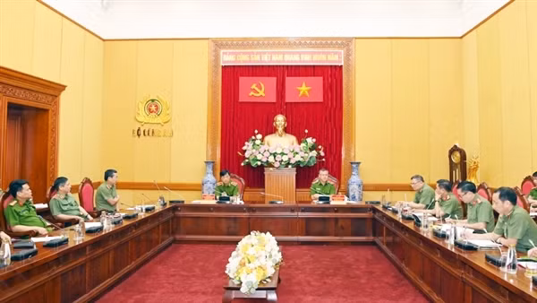 Lực lượng Cảnh sát nhân dân mưu trí, dũng cảm, vì nước, vì dân quên thân phục vụ ảnh 8