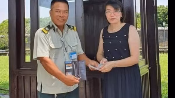 Bắt gã xe ôm chiếm đoạt tài sản của du khách Pháp ảnh 5