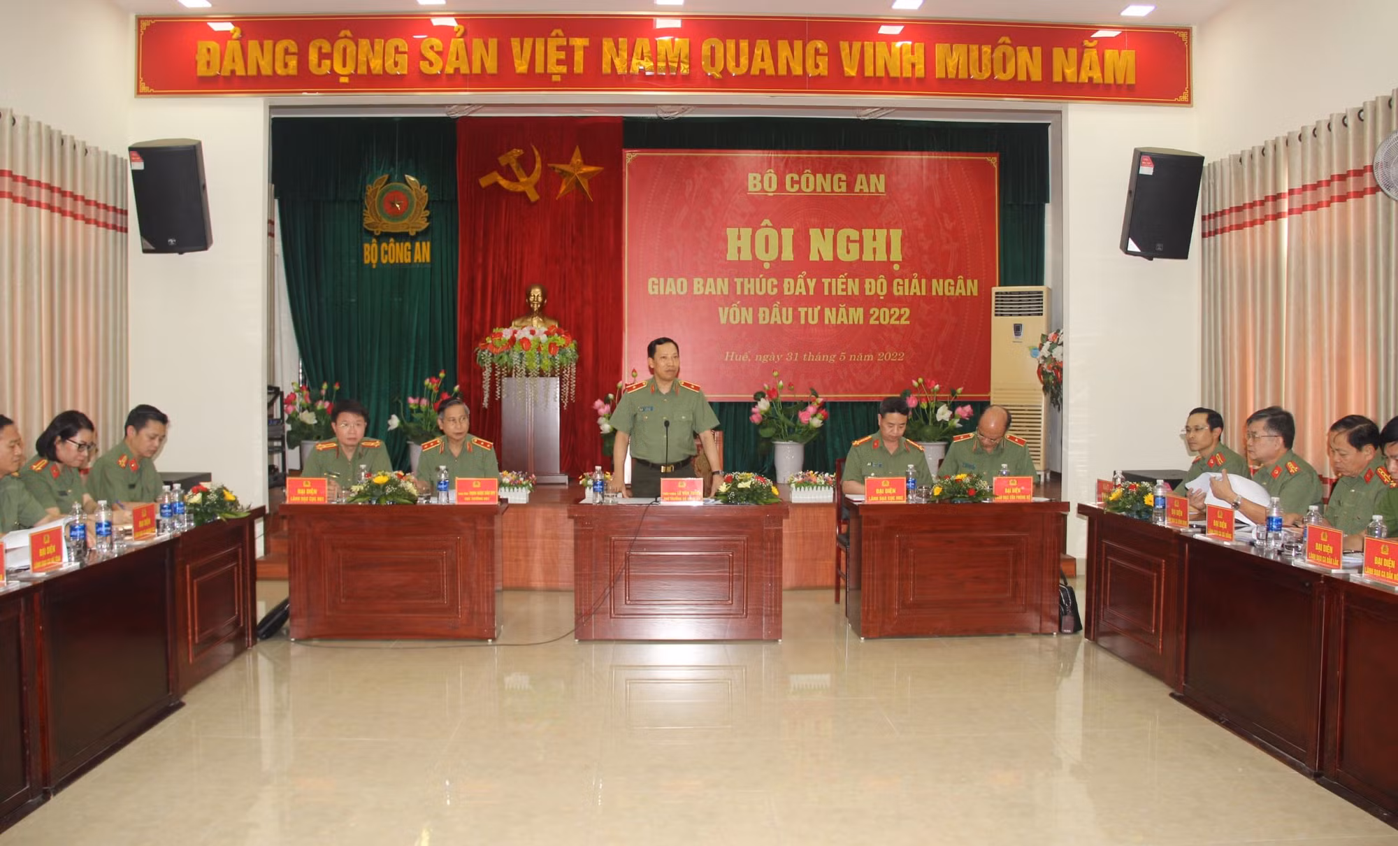 Thứ trưởng Lê Văn Tuyến chủ trì Hội nghị giao ban thúc đẩy tiến độ giải ngân vốn đầu tư năm 2022 -0