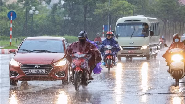 Mưa lớn khắp miền Bắc, Trung và Nam Bộ mưa to về chiều tối ảnh 2