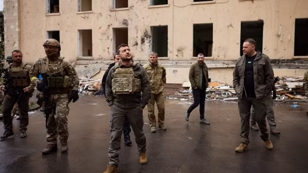 Tổng thống Ukraine rời thủ đô, tới Kharkov sa thải lãnh đạo an ninh địa phương