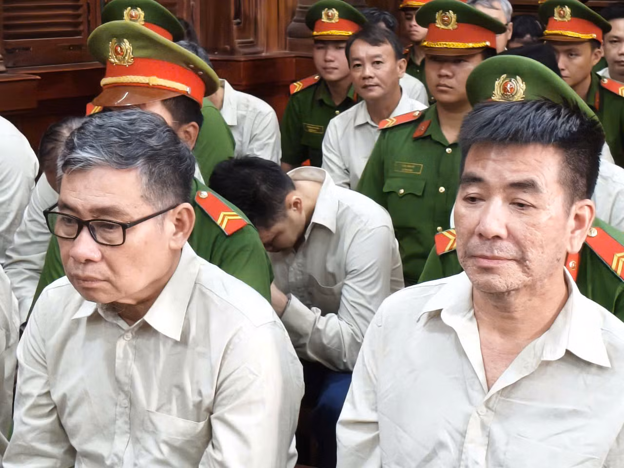 Cựu Chủ tịch tỉnh An Giang và đồng phạm hầu tòa -0