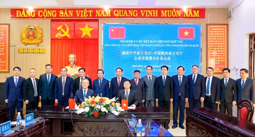 Hội đàm và ký kết Bản ghi nhớ hợp tác giữa Công an tỉnh Ninh Bình và Công an tỉnh Thiểm Tây, Trung Quốc -0