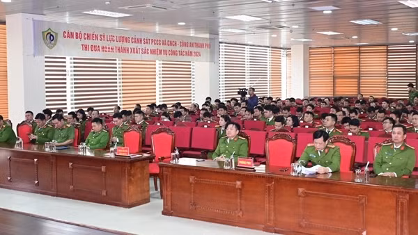 Hải Phòng: Gần 500 cán bộ Công an cấp xã được tập huấn PCCC&CNCH