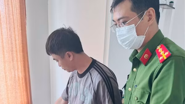 Mua hóa chất sản xuất ma túy rồi đăng bán trên mạng
