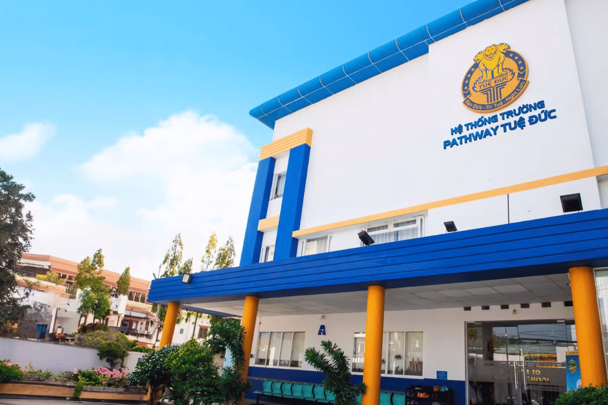 45 học sinh nghi bi ngộ độc thực phẩm tại Trường Tuệ Đức -0