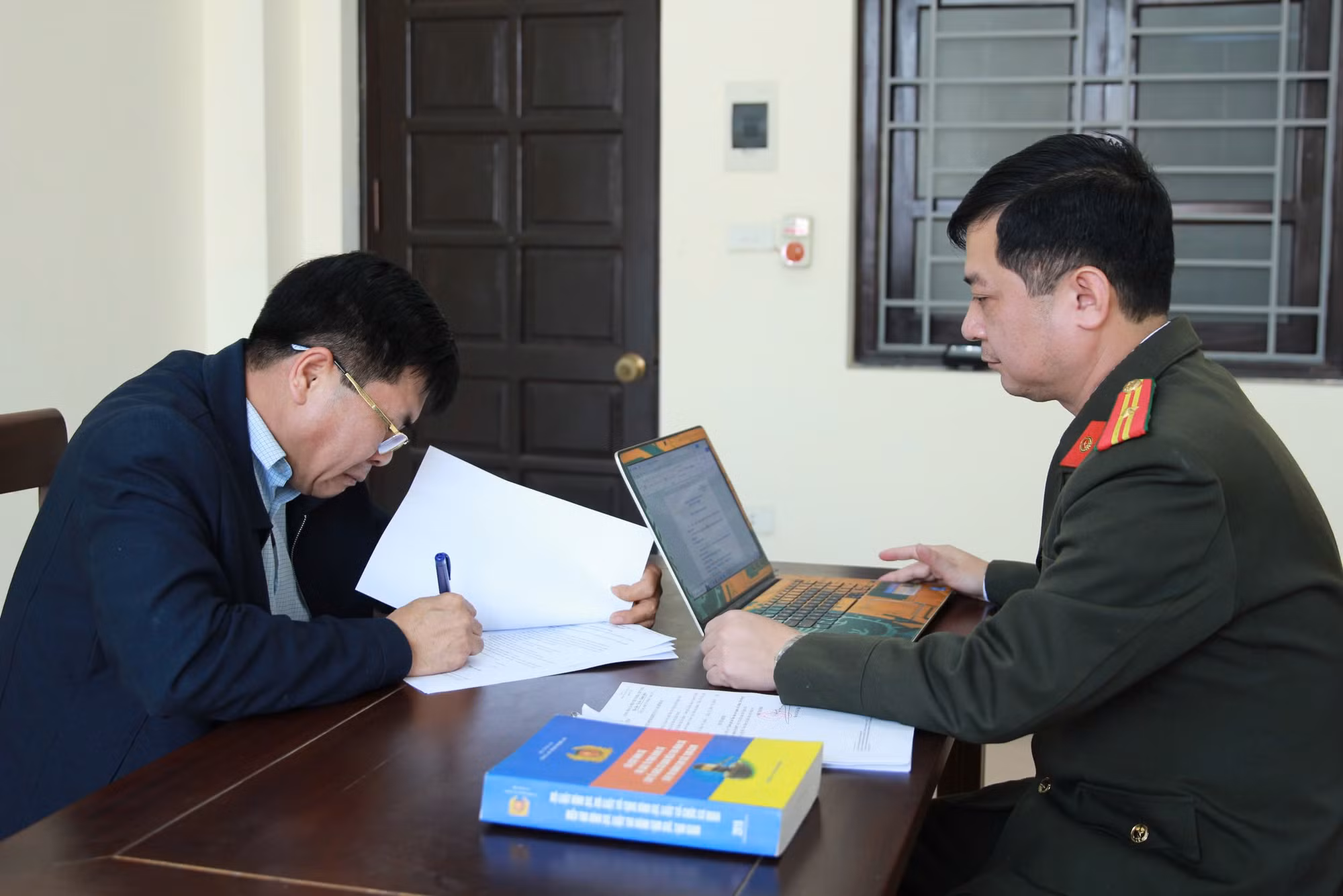 Vụ gian lận tuổi cầu thủ trẻ Sông Lam Nghệ An: Khởi tố hai đối tượng -0