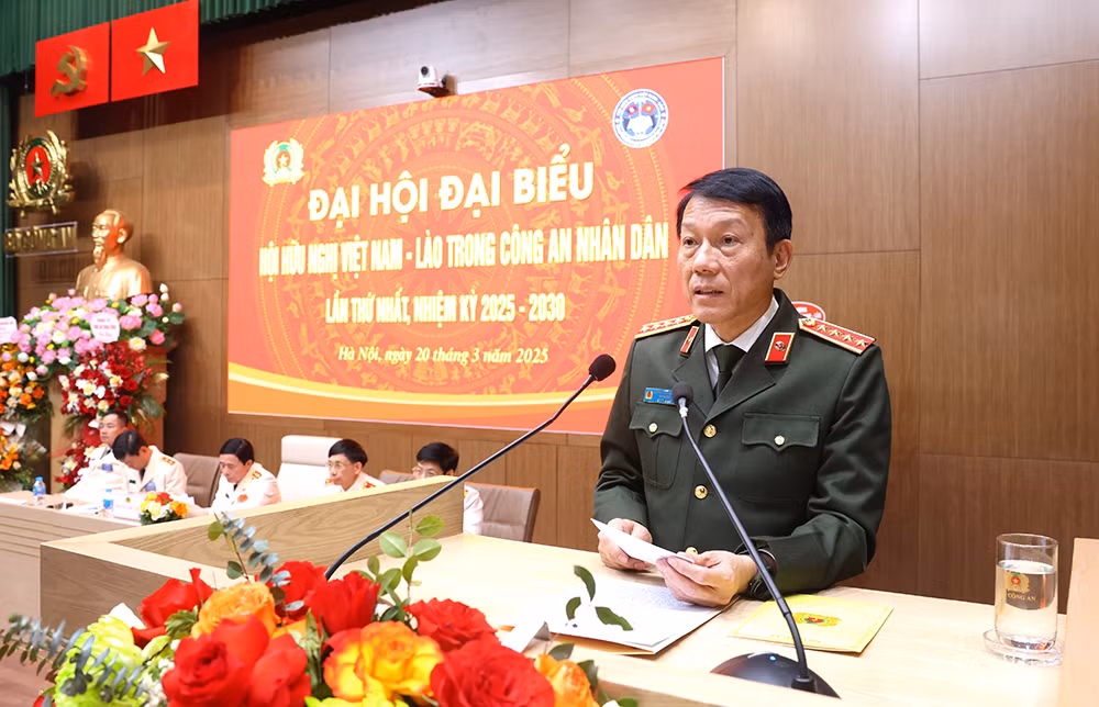 Long trong tổ chức Đại hội đại biểu Hội Hữu nghị Việt Nam – Lào trong CAND lần thứ nhất -0