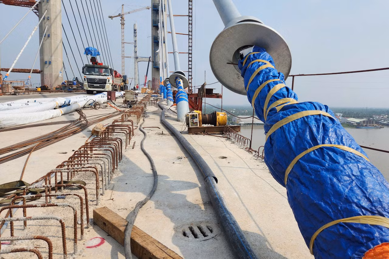 Đẩy nhanh tiến độ thi công trình cầu Rạch Miễu 2 để kịp hợp long vào dịp lễ 30/4 -0