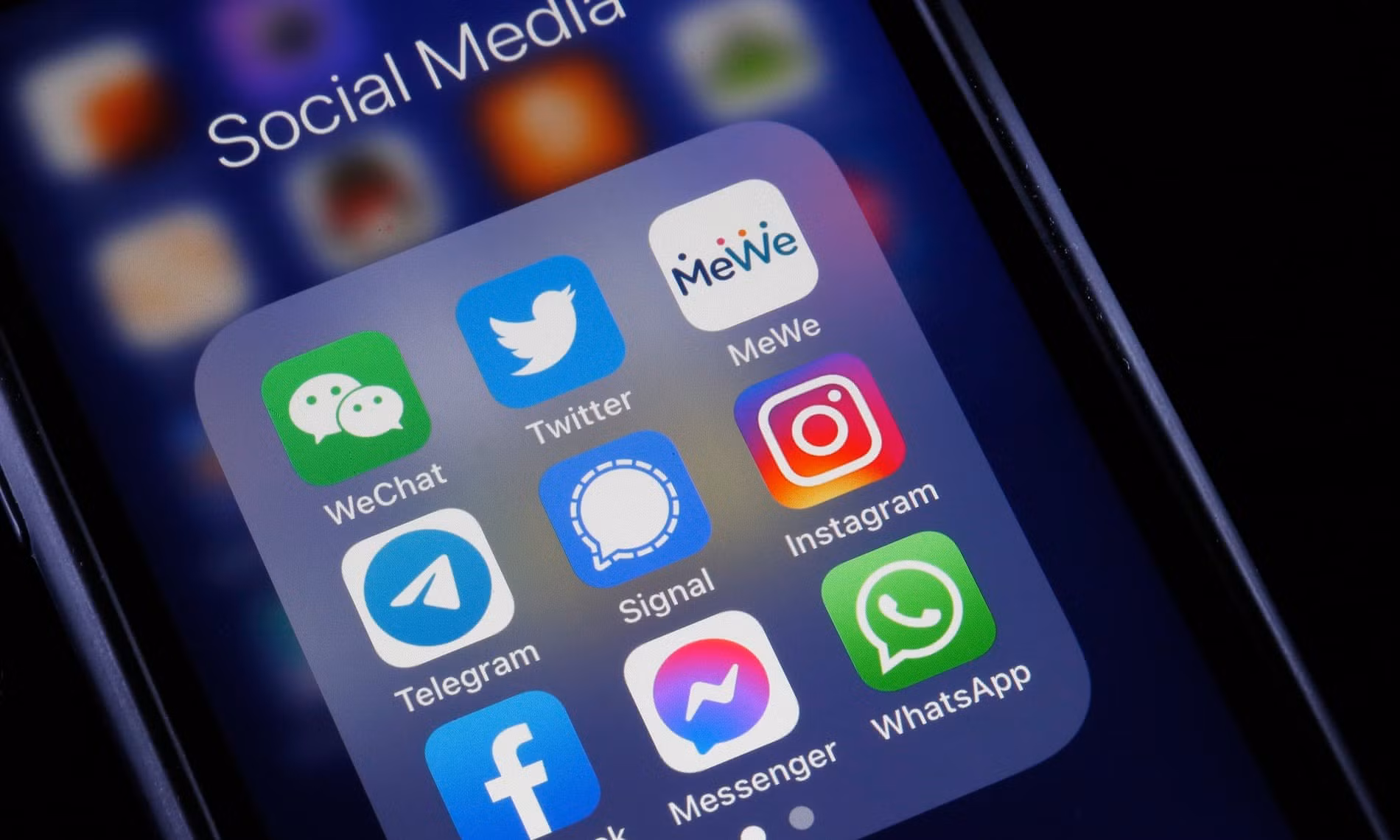 Báo Đức: Không khó để tìm số điện thoại và email quan chức cấp cao Mỹ -0