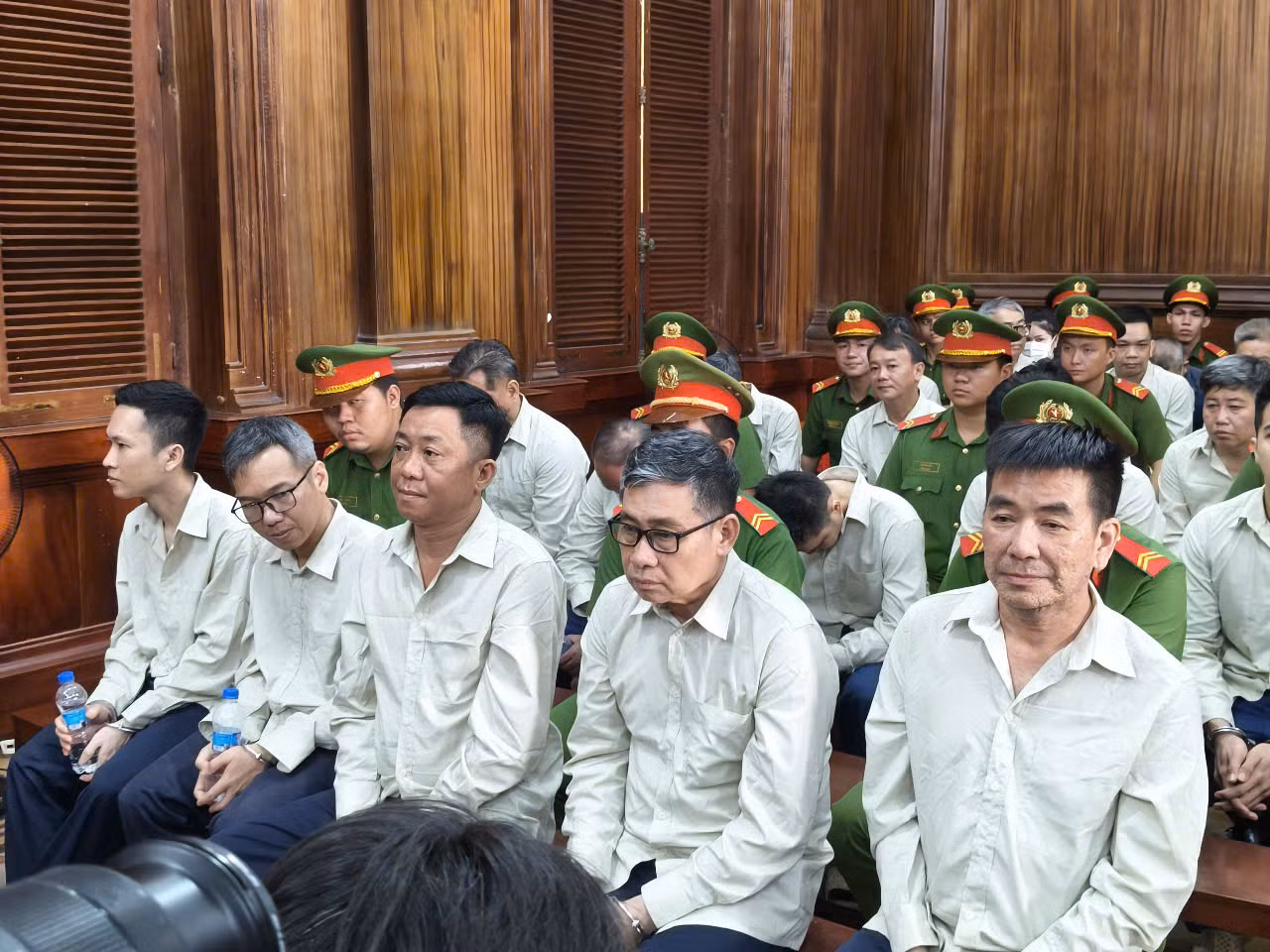 Cựu Chủ tịch tỉnh An Giang và đồng phạm hầu tòa -0