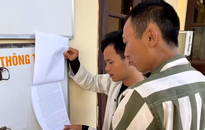 Niềm vui trước ngày đặc xá -0