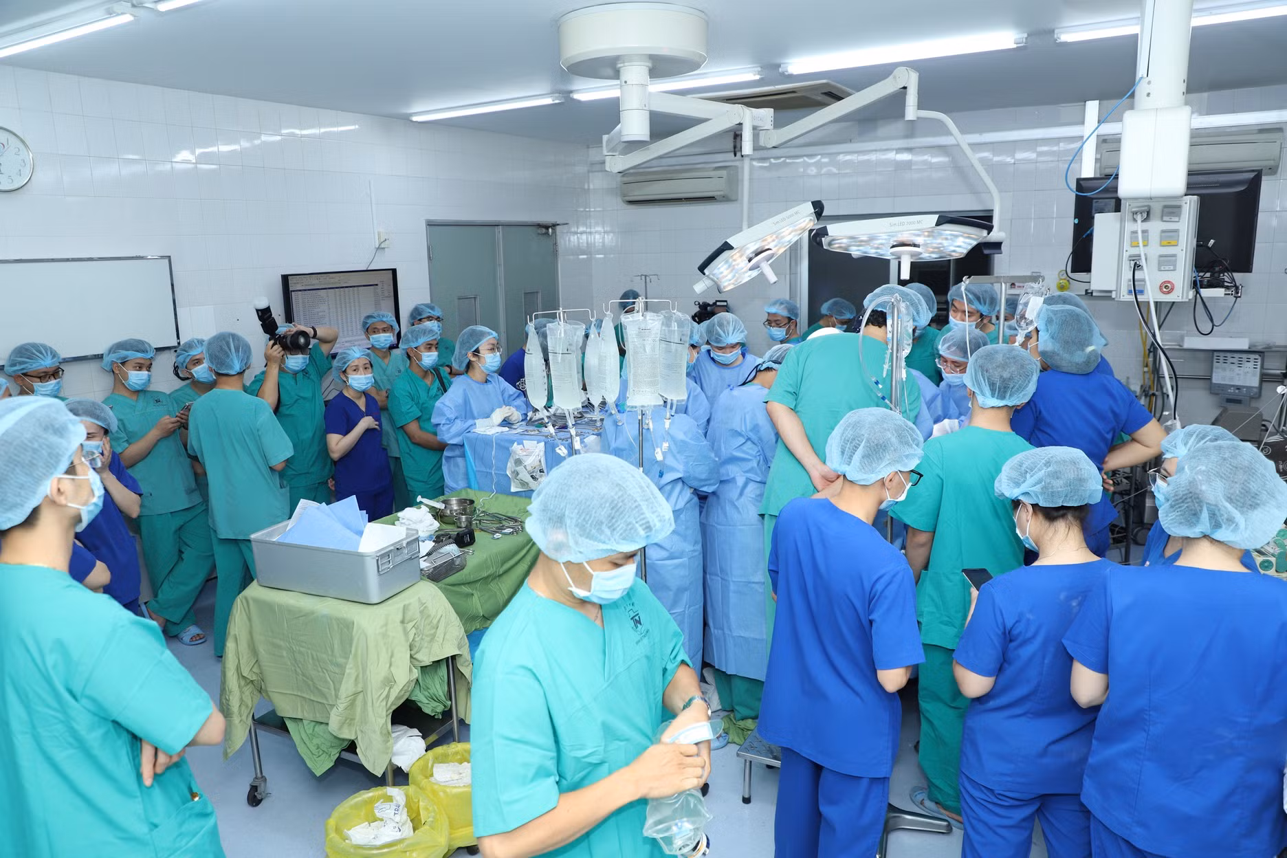 Người đàn ông chết não hiến tạng trao cơ hội sống cho 7 người khác -3