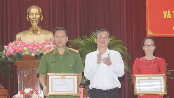 Công an Cần Thơ đấu tranh hiệu quả với tội phạm trên không gian mạng