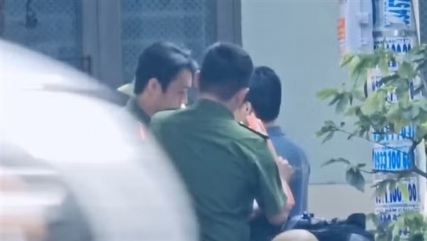 Ghen tuông, đâm chết người tình rồi về nhà treo cổ tự tử