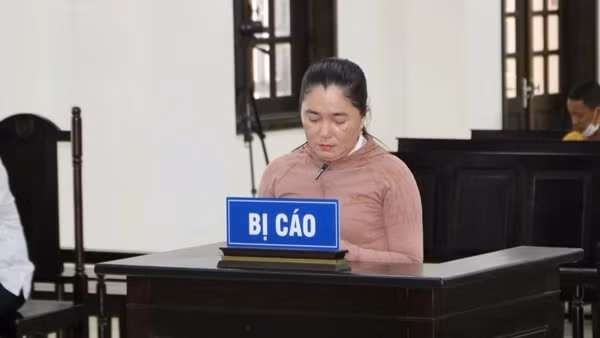 Nghe chồng xúi giục, kế toán trường học tham ô trên 650 triệu đồng