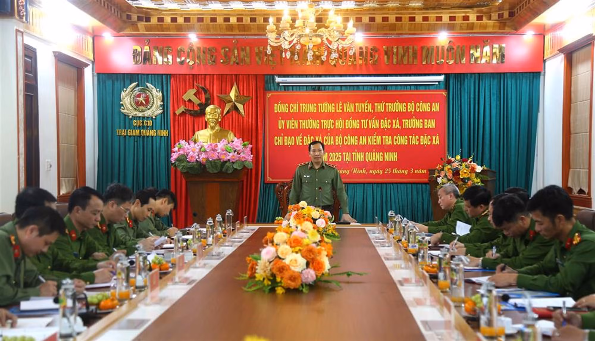 Thứ trưởng Lê Văn Tuyến kiểm tra công tác đặc xá tại tỉnh Quảng Ninh -0
