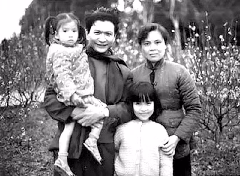 nhà tho ch%3f lan viên cung có nh%3fng bài tho hay dành cho ngu%3fi ph%3f n%3f c%3fa d%3fi mình.jpg -0